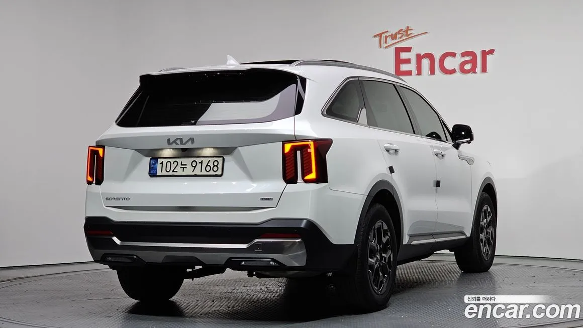 Kia Sorento — фото 6