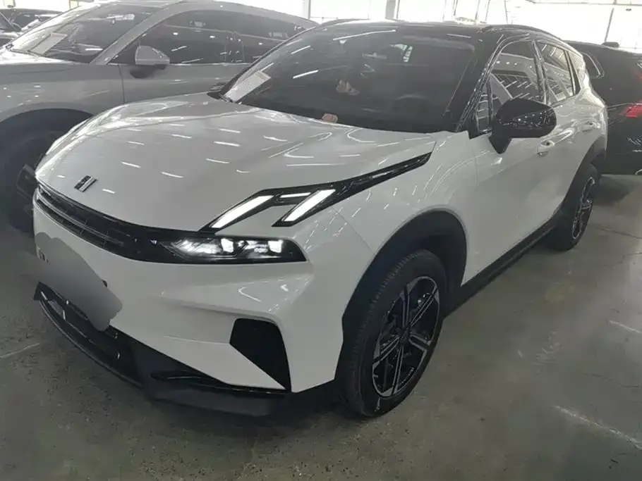 Lynk & Co 06 EM-P