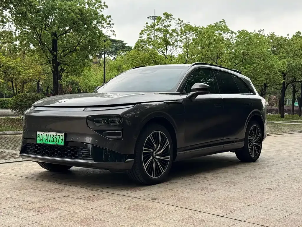 XPeng G9