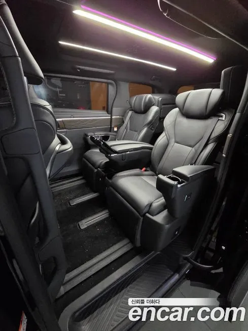 Toyota Alphard — фото 5