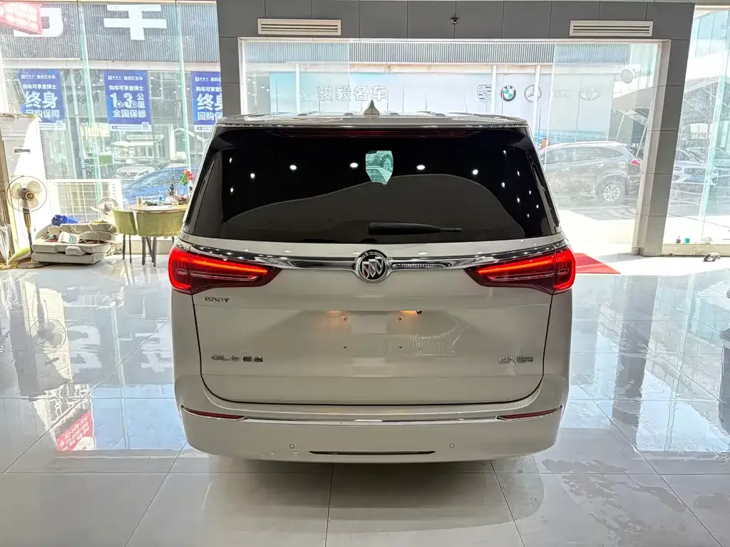 Buick GL8 2022 из CN, фото 9