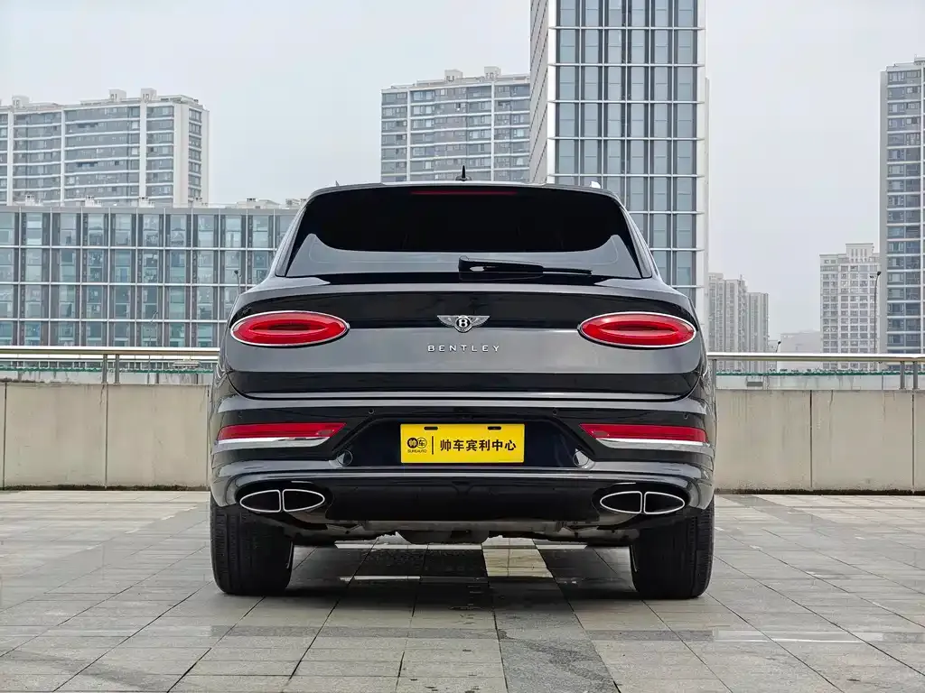 Bentley Bentayga 2021 из CN, фото 2