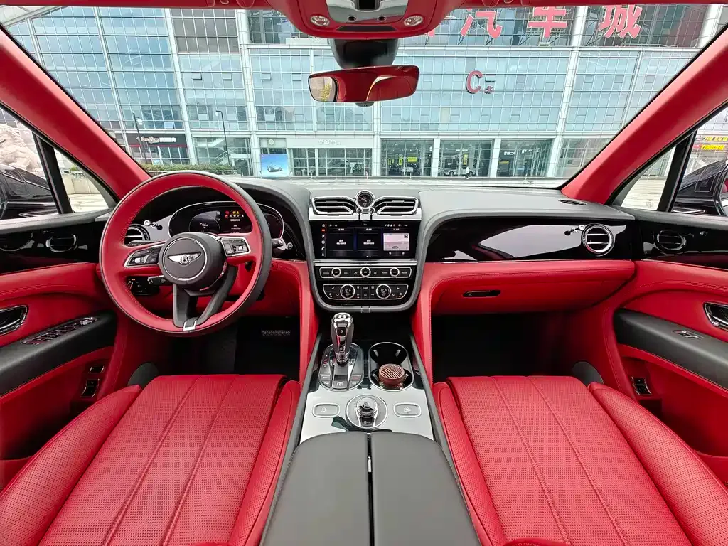 Bentley Bentayga 2021 из CN, фото 7