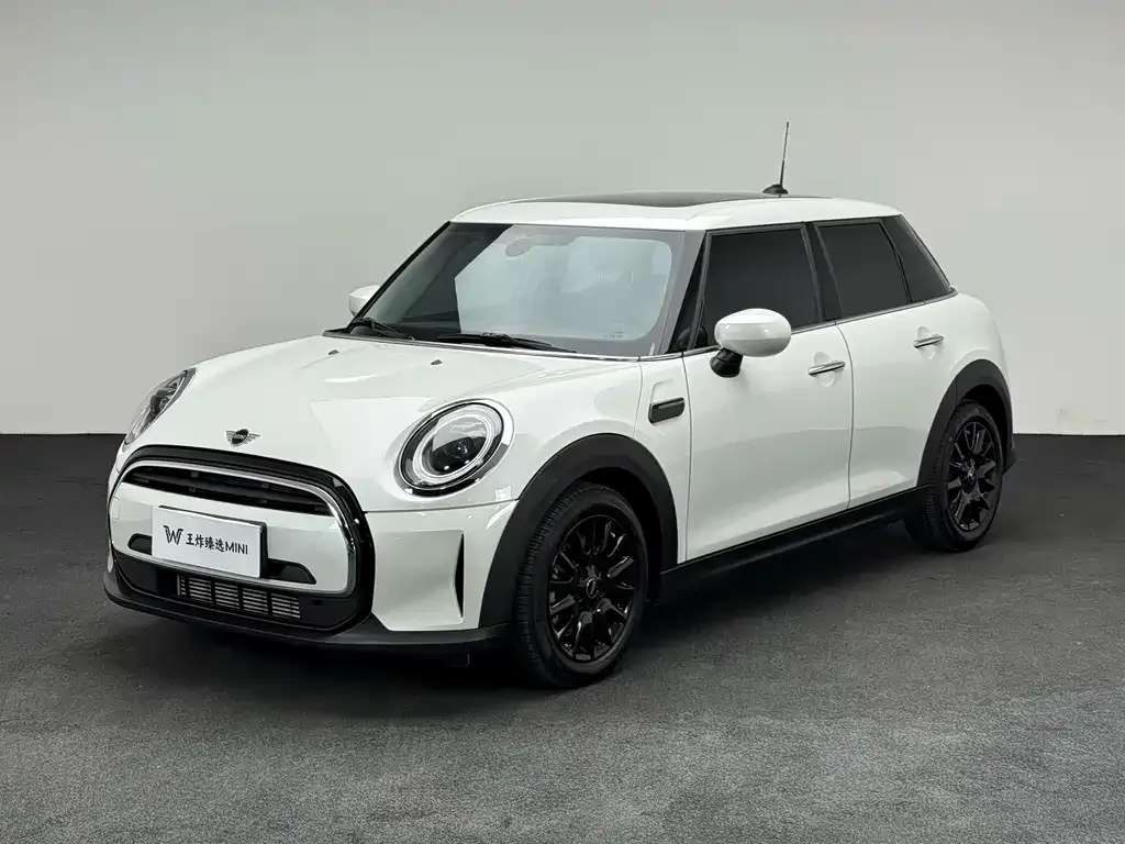 MINI Cooper (3-door) 2024 из CN, фото 1
