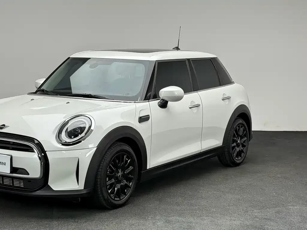 MINI Cooper (3-door) 2024 из CN, фото 9