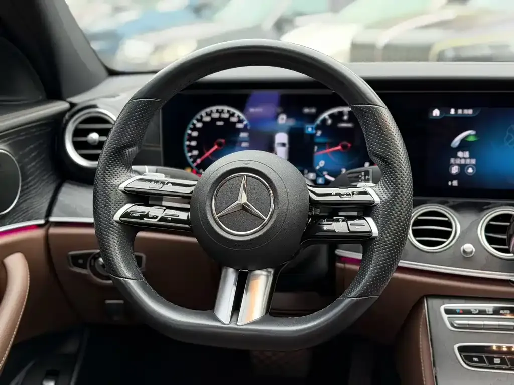 Mercedes-Benz E-Class (Import) 2021 из CN, фото 2