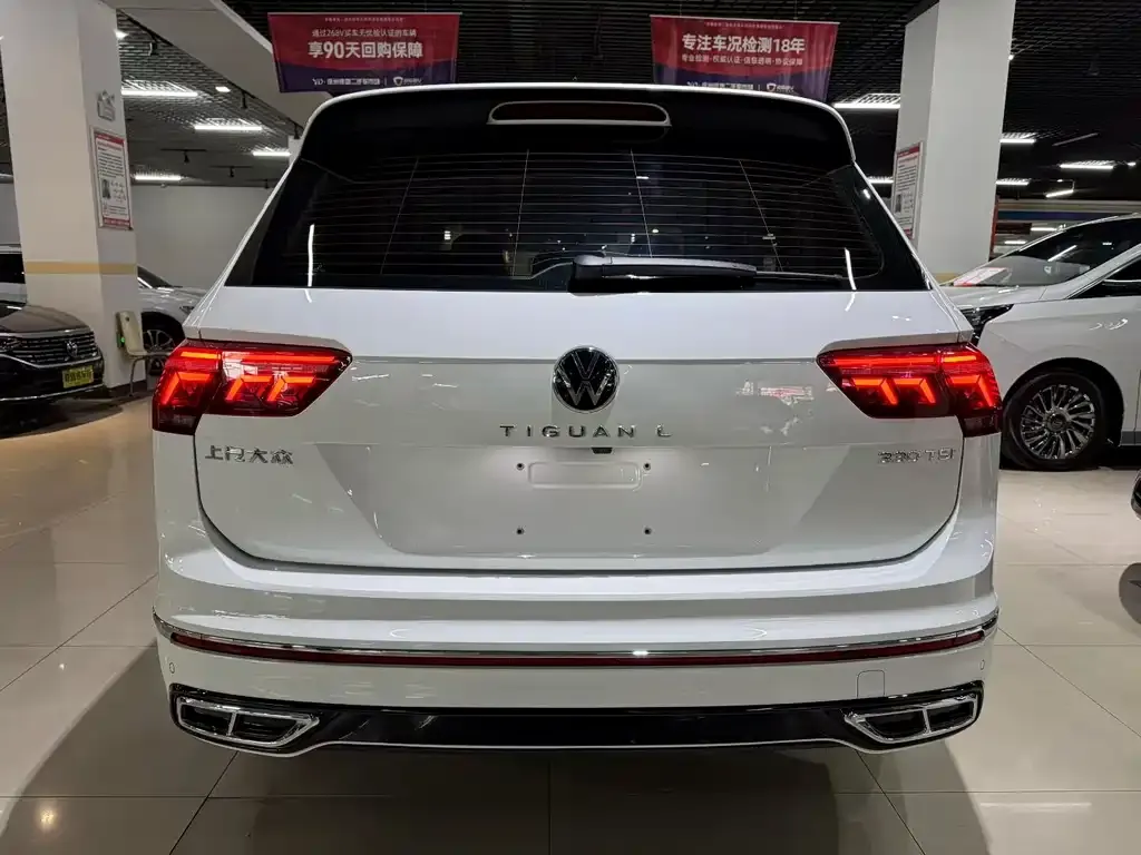Volkswagen Tiguan L — фото 7