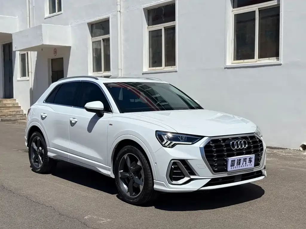 Audi Q3 — фото 2