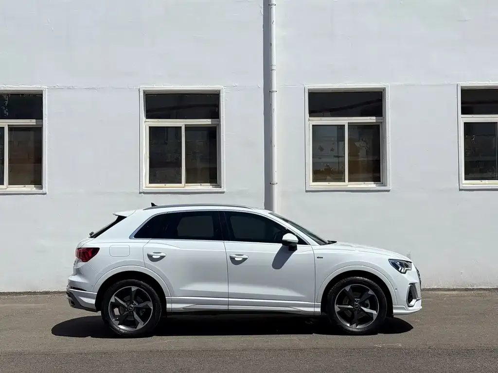 Audi Q3 — фото 5