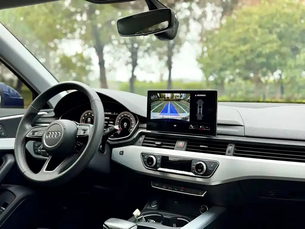 Audi A4L 2022 из CN, фото 3