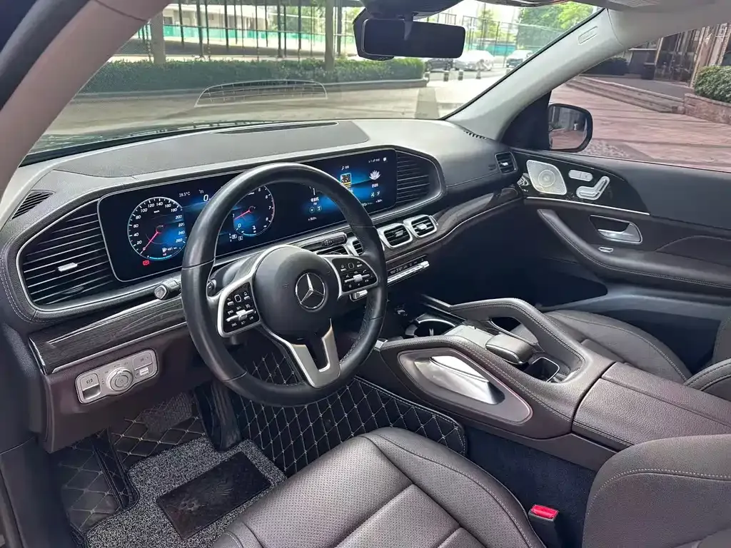 Mercedes-Benz GLE — фото 8