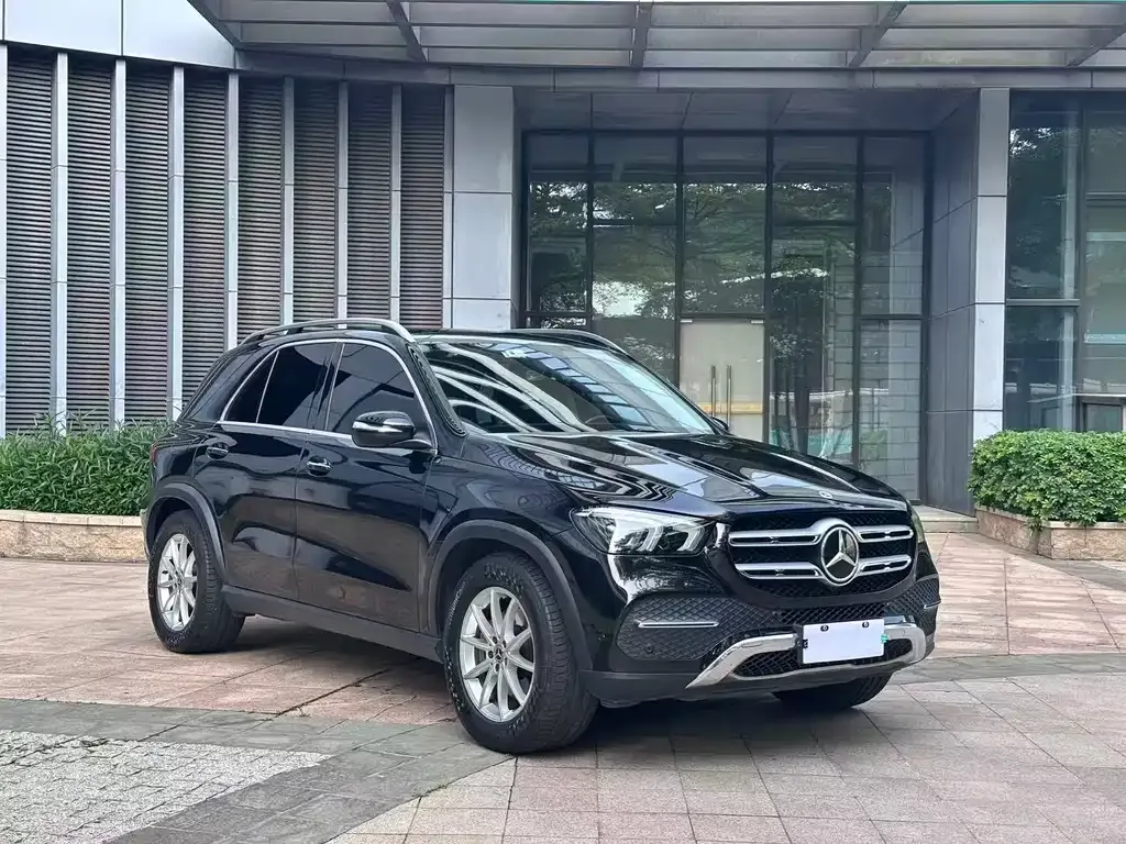 Mercedes-Benz GLE — фото 10