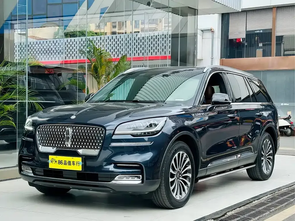 Lincoln Aviator — фото 1