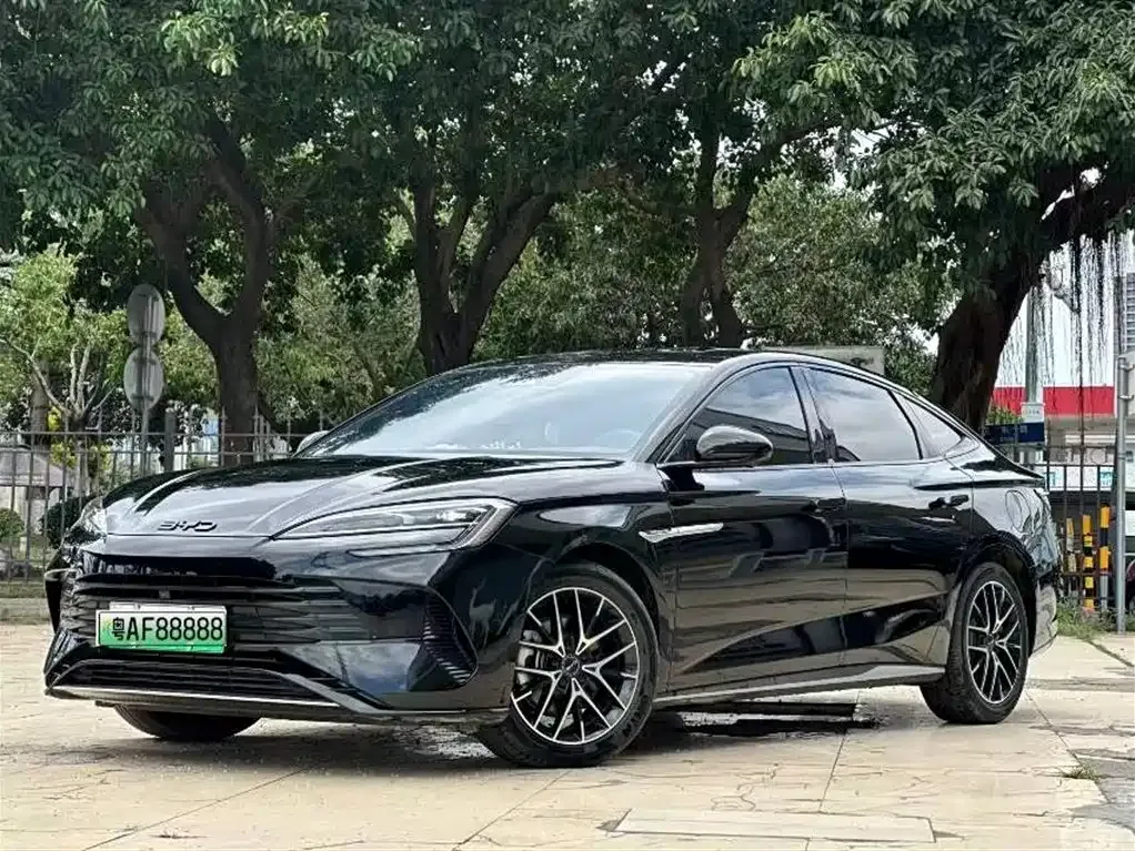 BYD Seal — фото 1