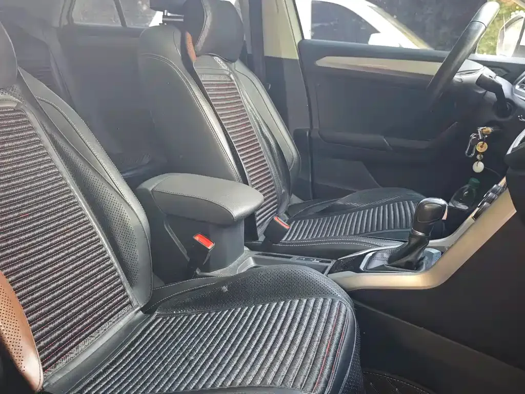 Volkswagen T-Roc 2021 из CN, фото 5