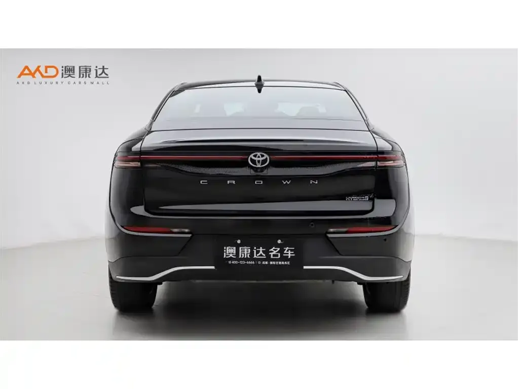 Toyota Crown SportCross 2024 из CN, фото 10