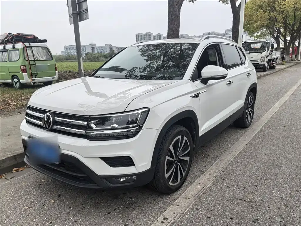 Volkswagen Tharu — фото 1