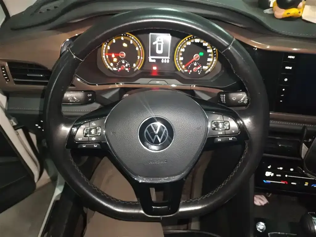 Volkswagen Tharu — фото 4