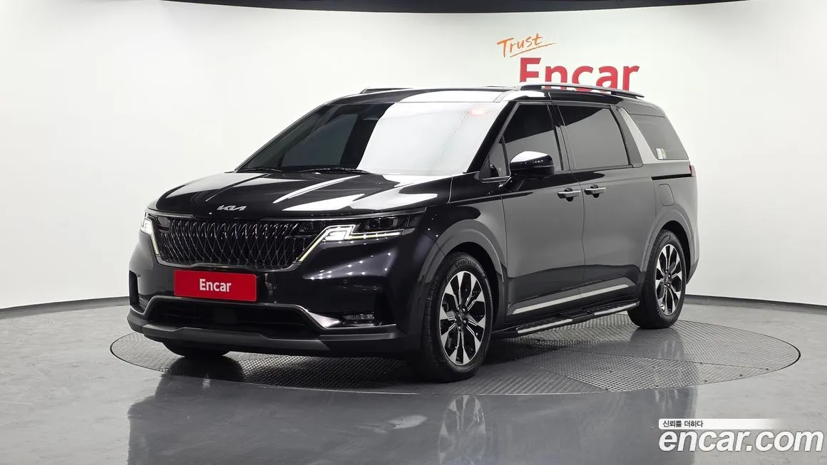 Kia Carnival — фото 1