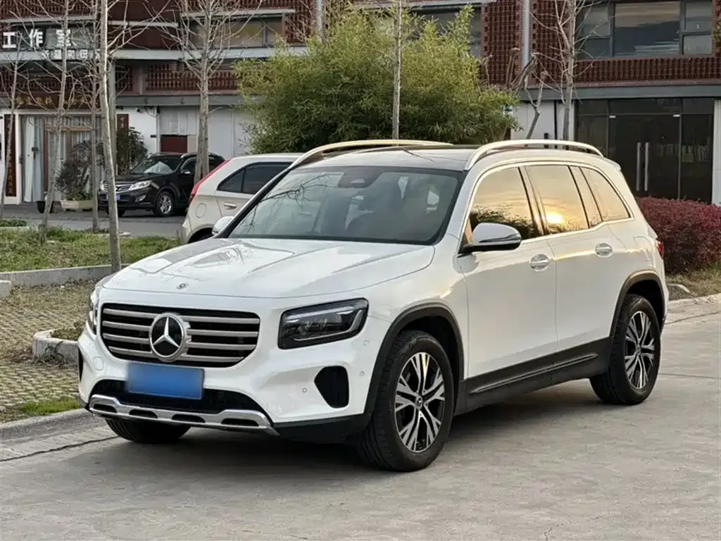 Mercedes-Benz GLB — фото 5