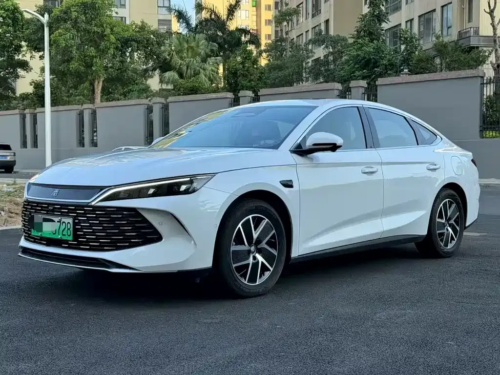BYD Qin L — фото 1