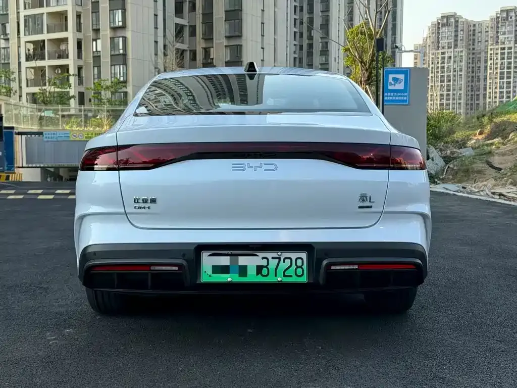 BYD Qin L — фото 5