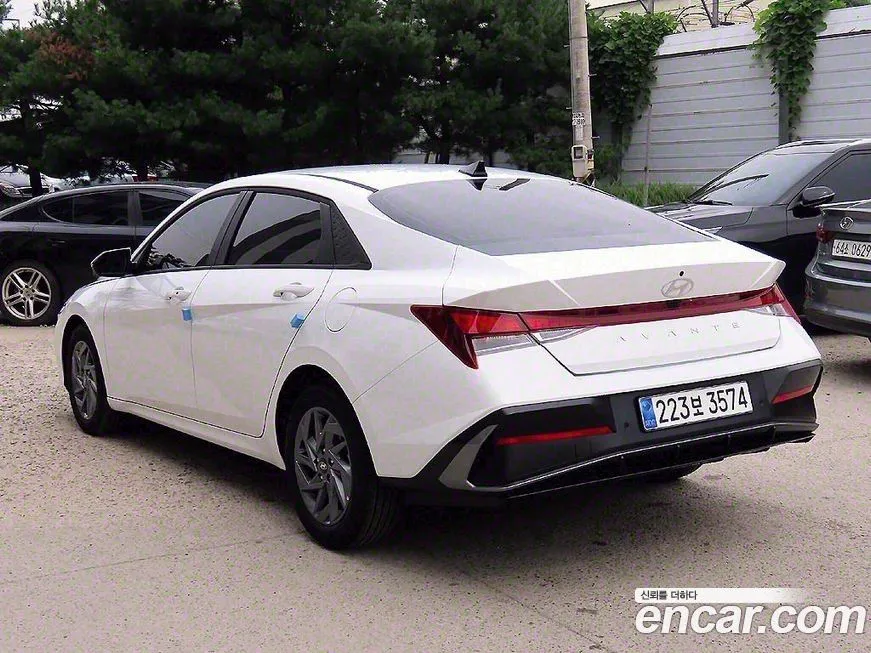 Hyundai AVANTE — фото 6