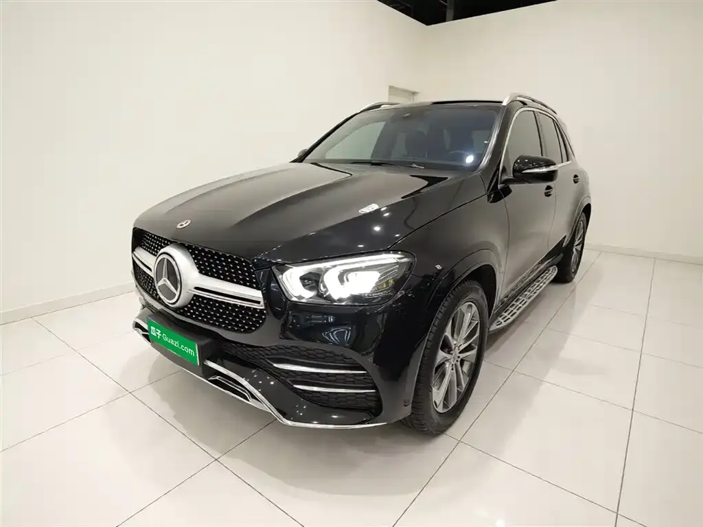 Mercedes-Benz GLE — фото 1