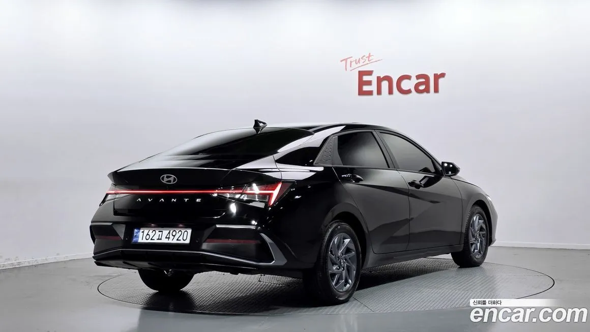 Hyundai AVANTE — фото 3