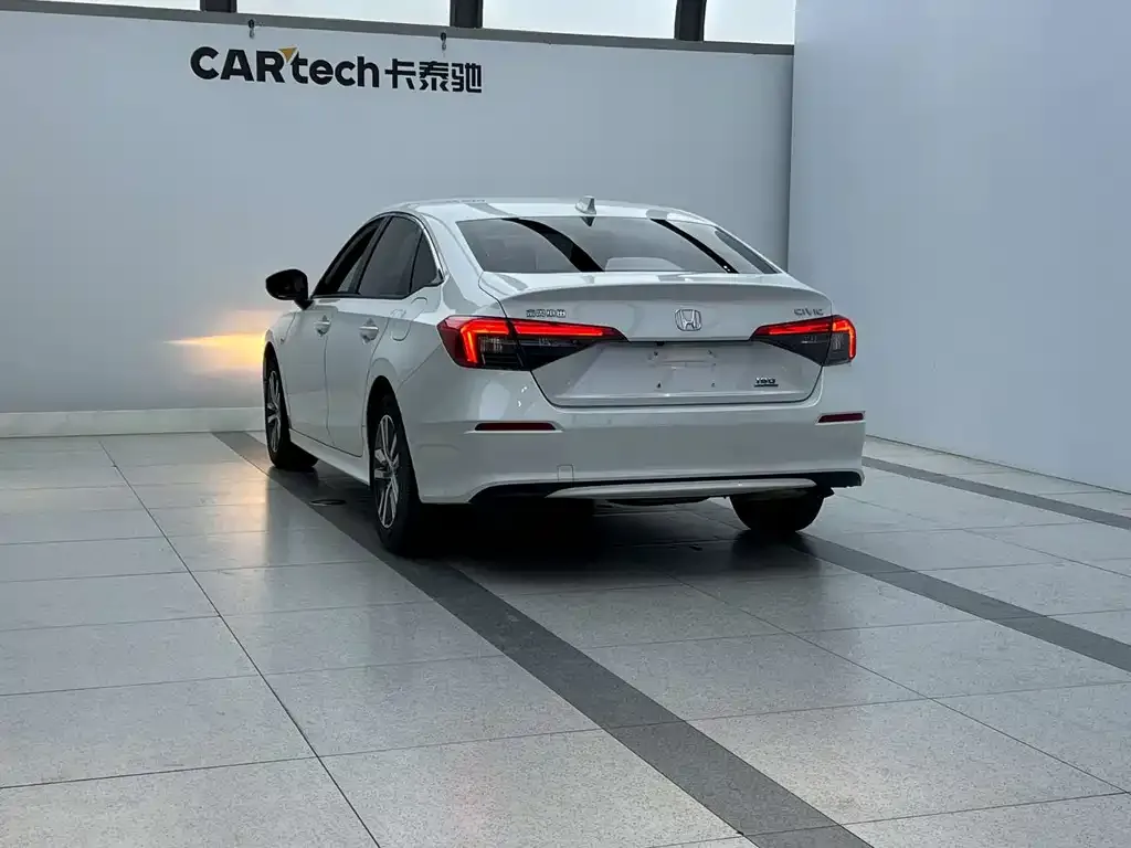 Honda Civic 2024 из CN, фото 6
