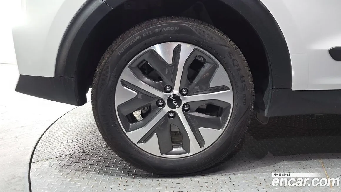 Kia Niro 2024 из KR, фото 8