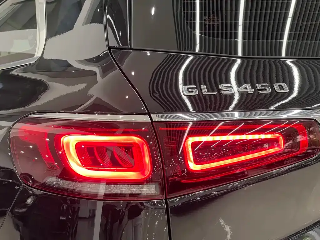 Mercedes-Benz GLS — фото 6