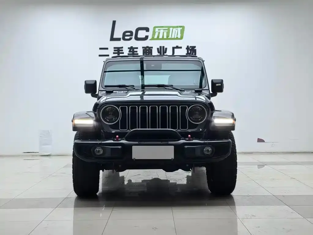 Jeep Wrangler — фото 3