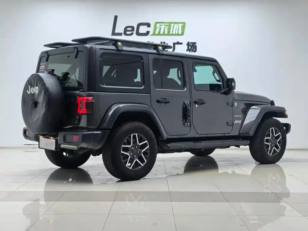 Jeep Wrangler — фото 5