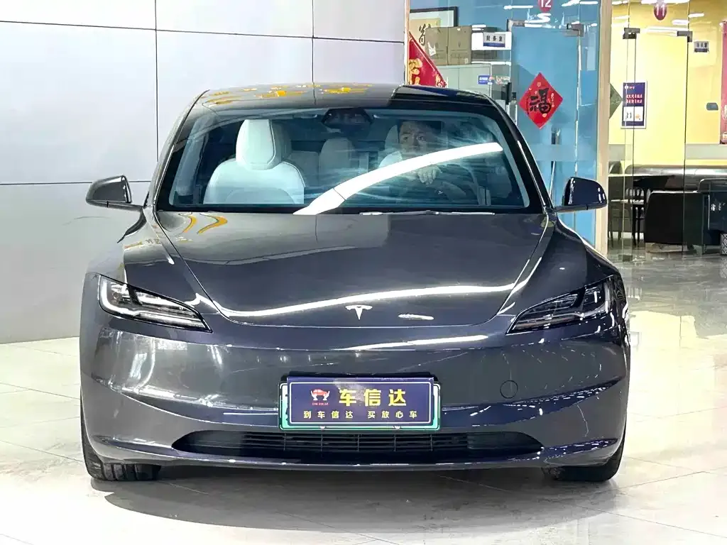 Tesla Model 3 — фото 2