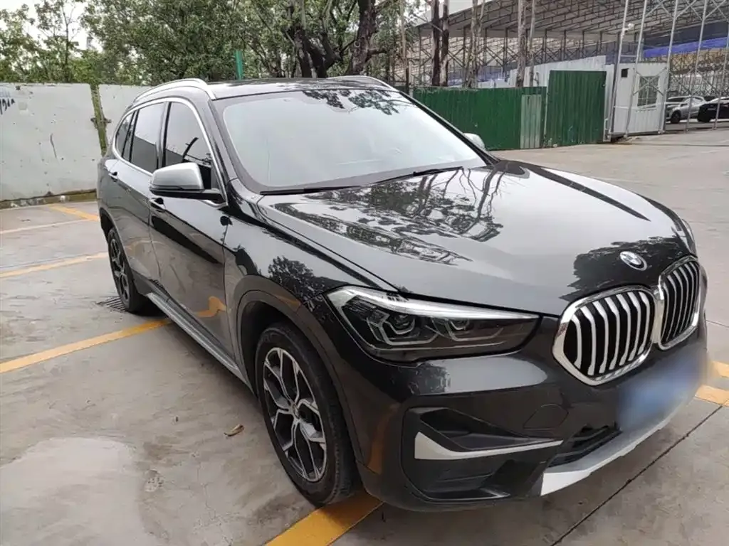 BMW X1 — фото 10