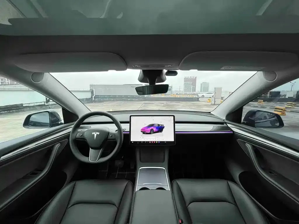 Tesla Model Y — фото 2