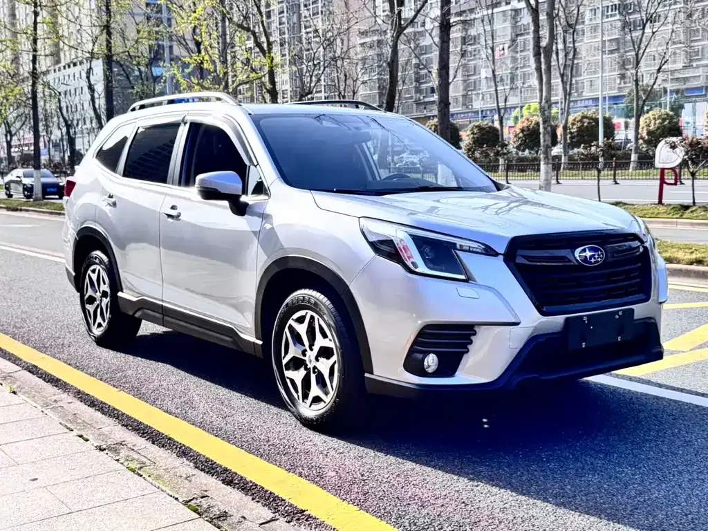 Subaru Forester — фото 8