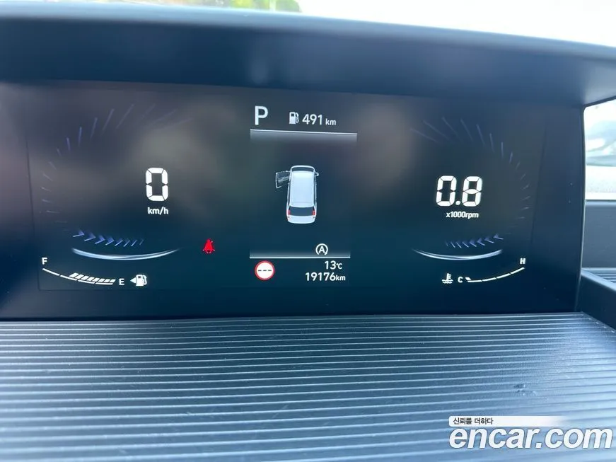 Hyundai Staria — фото 3