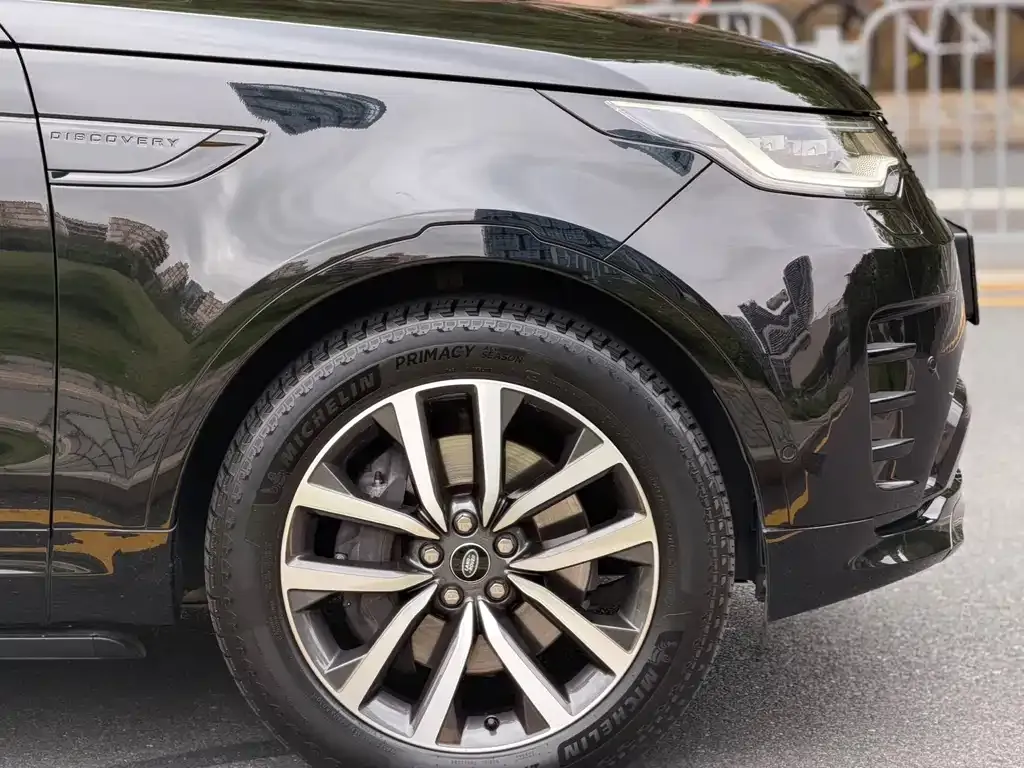 Land Rover Discovery — фото 10