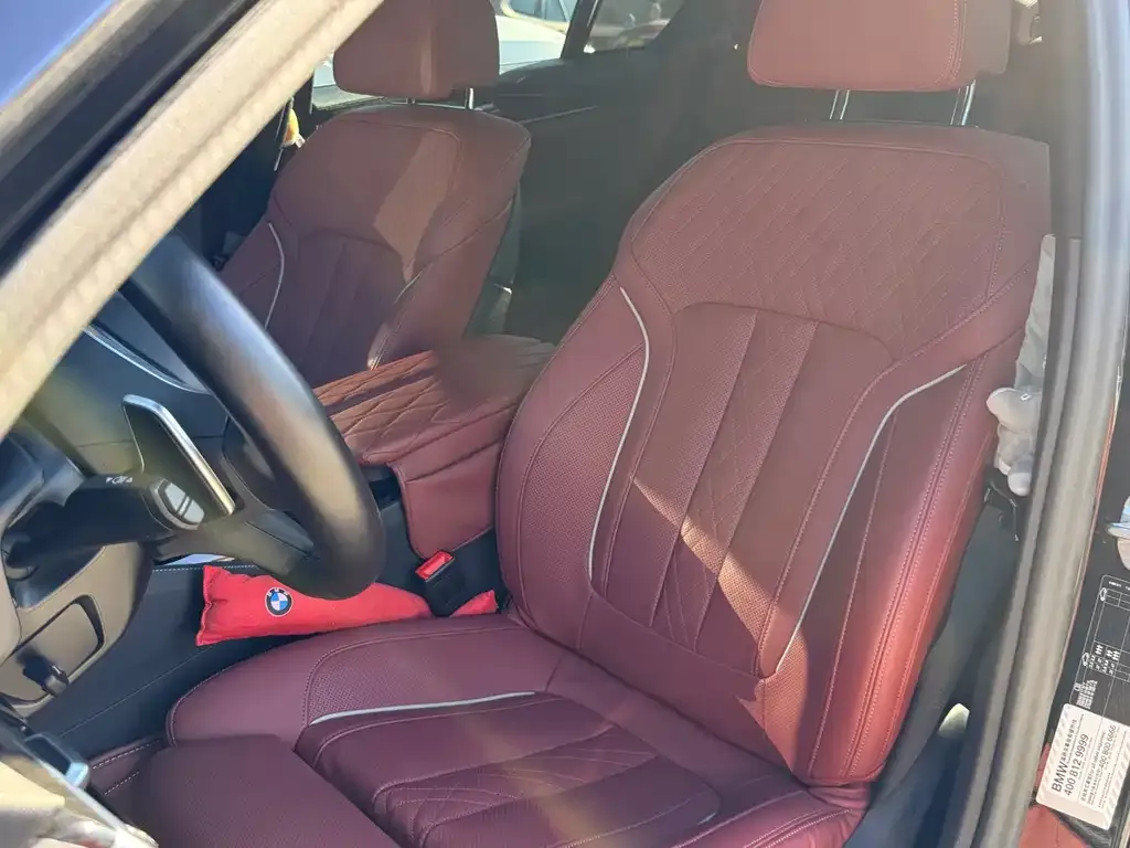 BMW 5 Series — фото 10