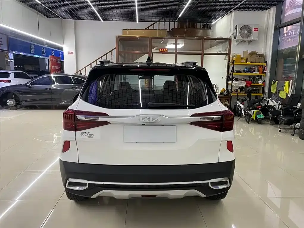 Kia KX3 2022 из CN, фото 10