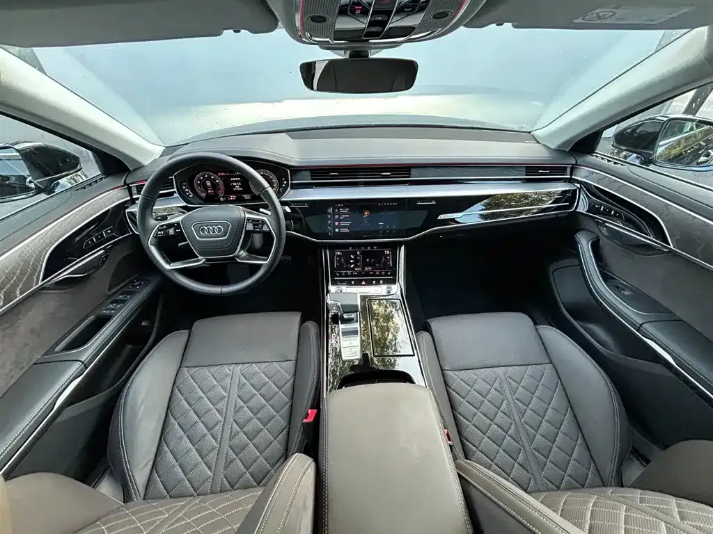 Audi A8 — фото 7