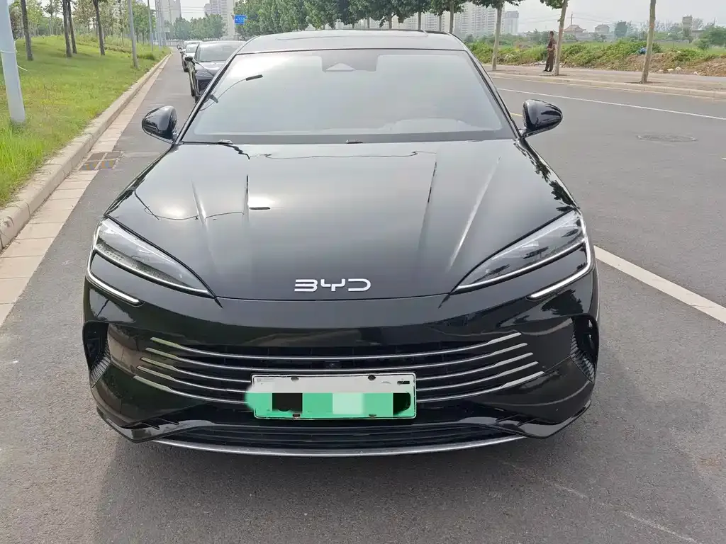BYD Seal — фото 5