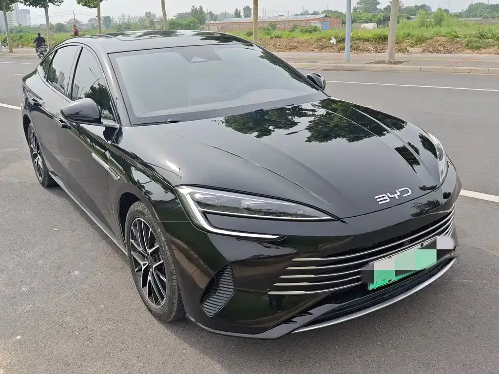BYD Seal — фото 2
