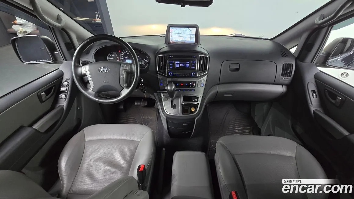 Hyundai Starex — фото 10
