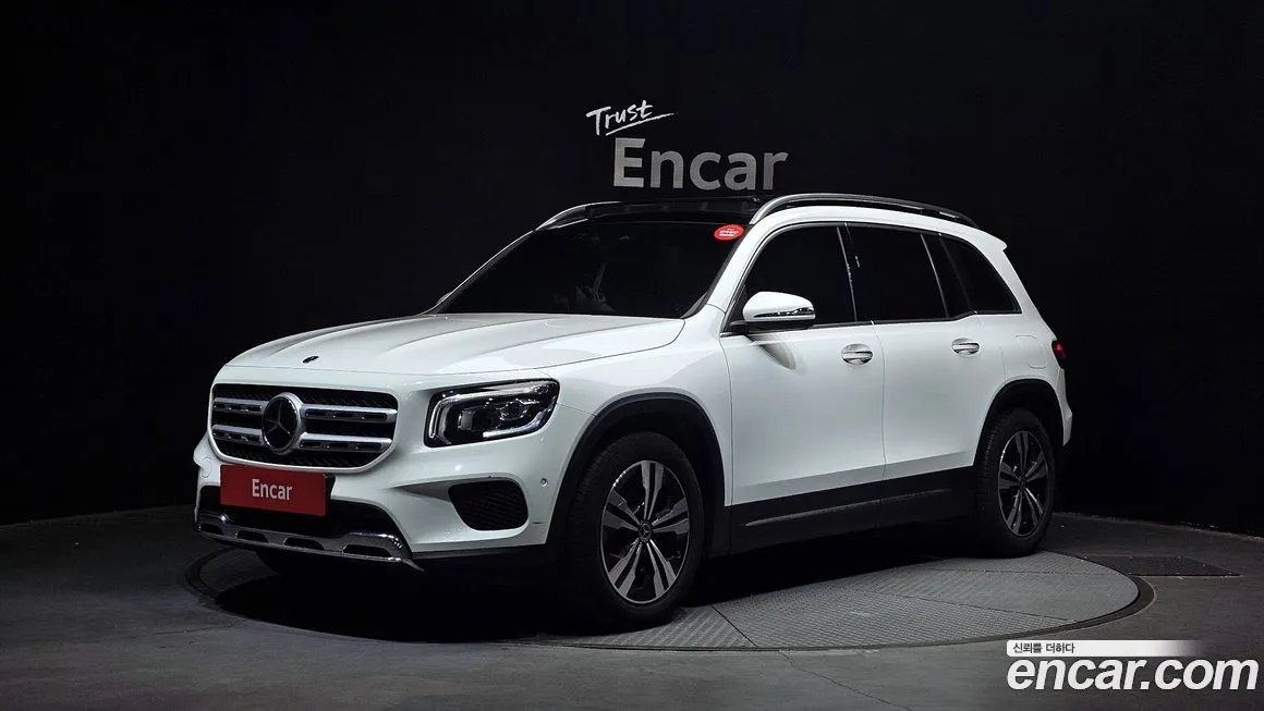 Mercedes-Benz GLB-Class — фото 1