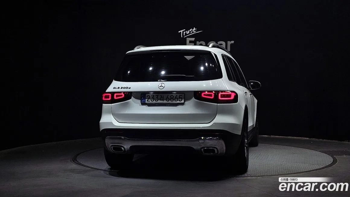 Mercedes-Benz GLB-Class — фото 4