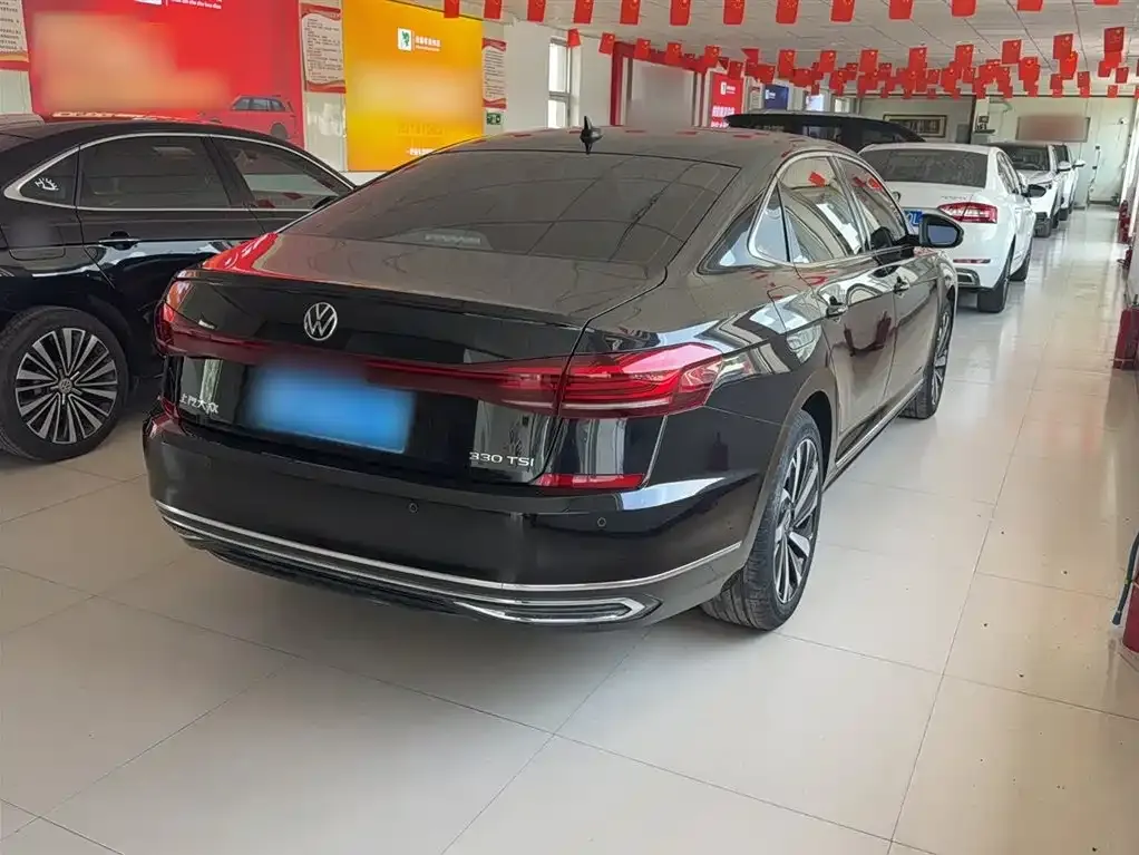Volkswagen Passat — фото 8