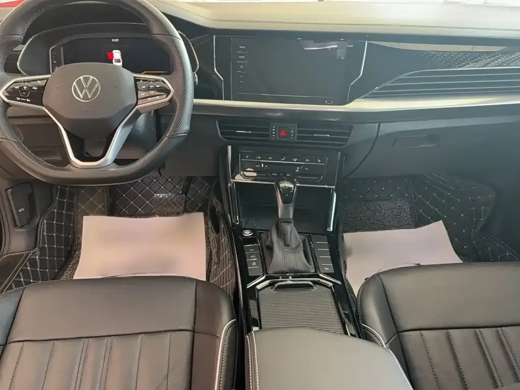 Volkswagen Passat — фото 10